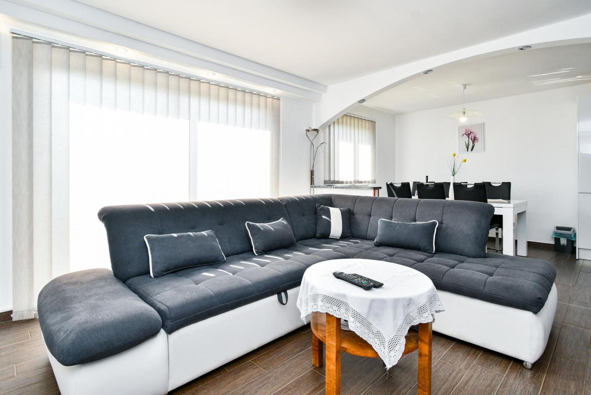 Apartman Lavanda Sa Bazenom I Okucnicom 4* Hreljin Extérieur photo